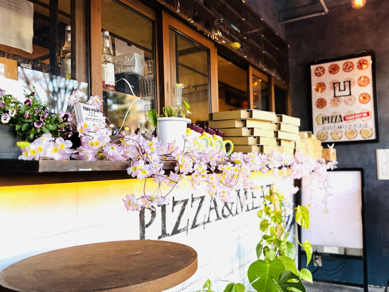 新越谷・南越谷駅すぐのイタリアンCONAで室内お花見が開催中