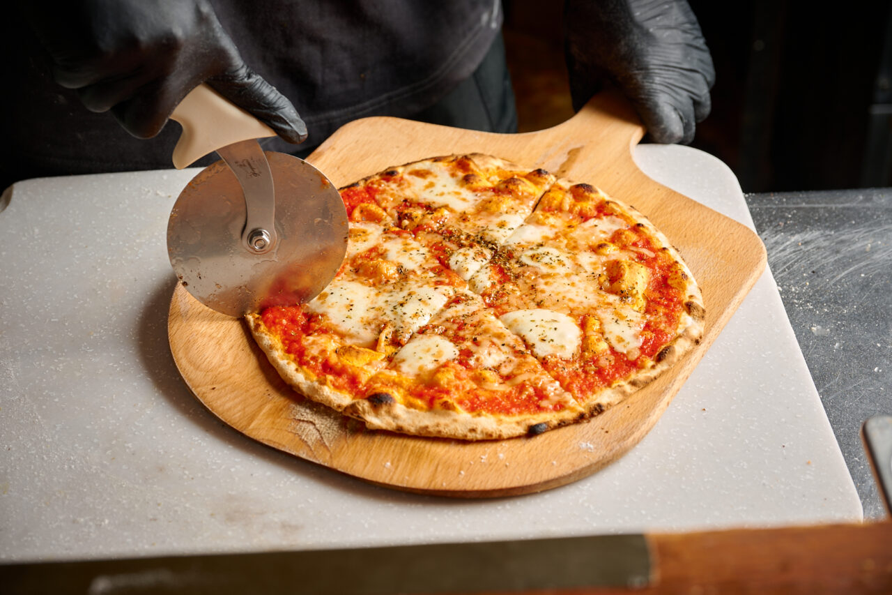 新越谷・南越谷駅すぐのイタリアンCONAで室内お花見が開催中