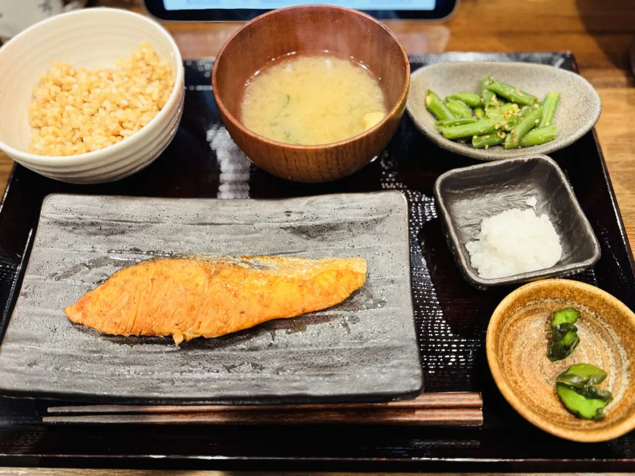 しんぱち食堂の朝ごはんと越谷モーニング