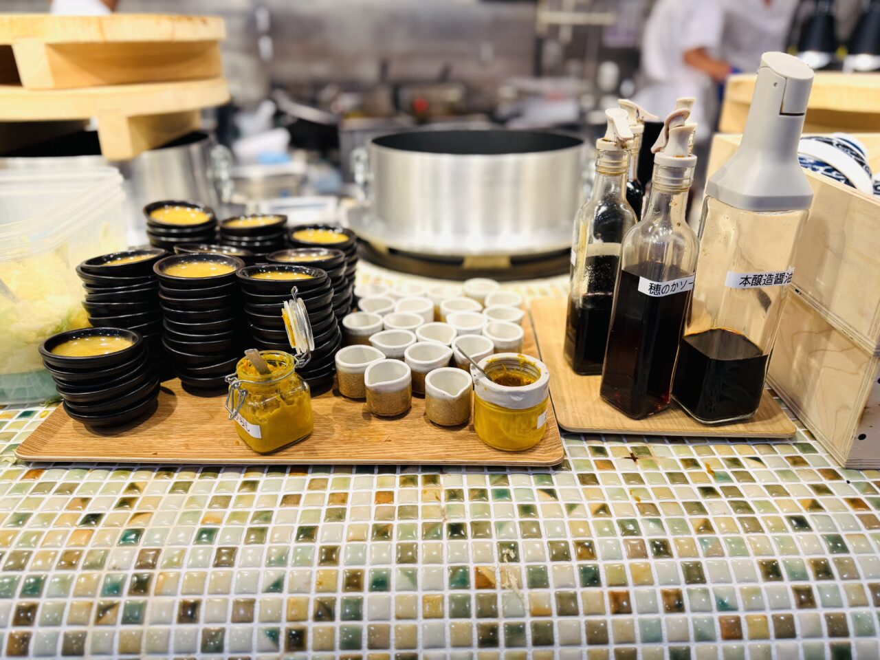 羽釜ごはん穂のかは好きなおかずとご飯のお供を楽しめる定食のお店。レイクタウンkazeのフードコートにあり
